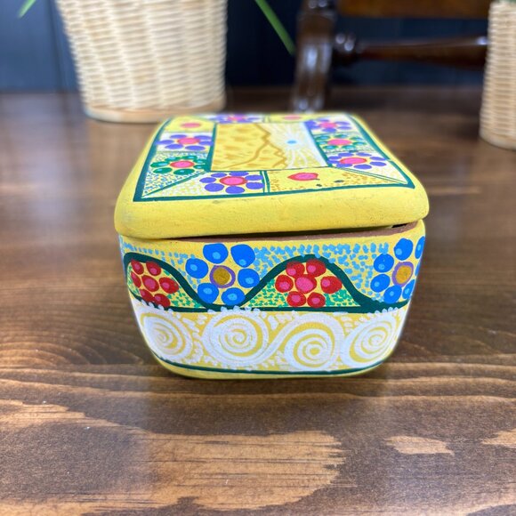 Vintage Terracotta Trinket Box Hand Painted Mexican Pottery Ceramic Keepsake Box - Picture 6 of 16